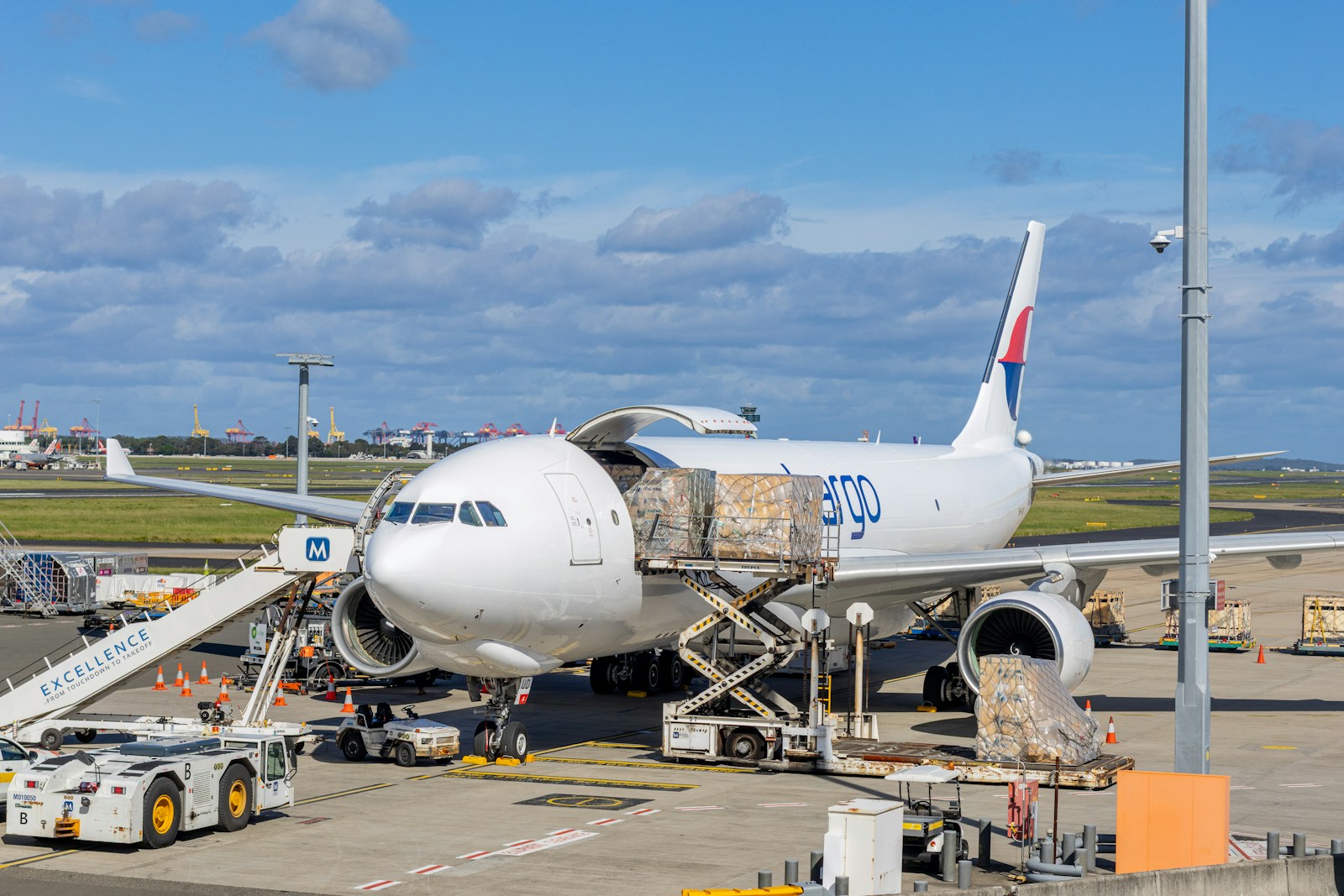 Air freight logistics